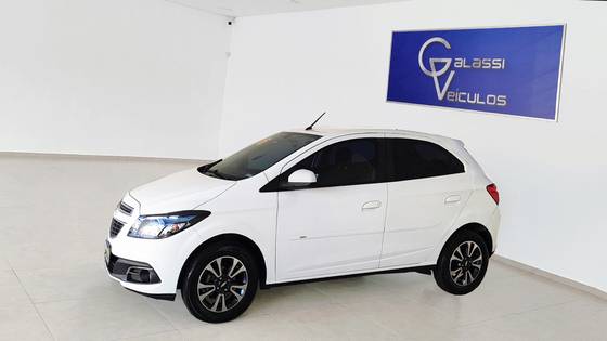 CHEVROLET ONIX 1.4 MPFI LTZ 8V FLEX 4P MANUAL CHEVROLET ONIX 1.4 MPFI LTZ 8V FLEX 4P MANUAL